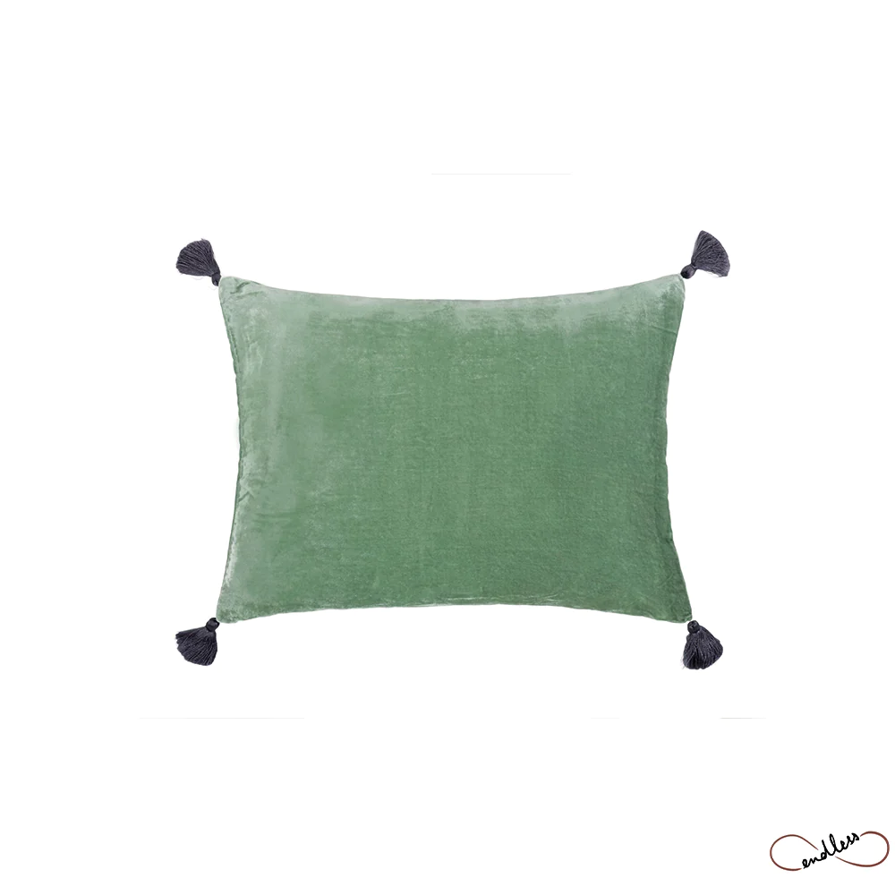 Cojín Pompons Goa Comino